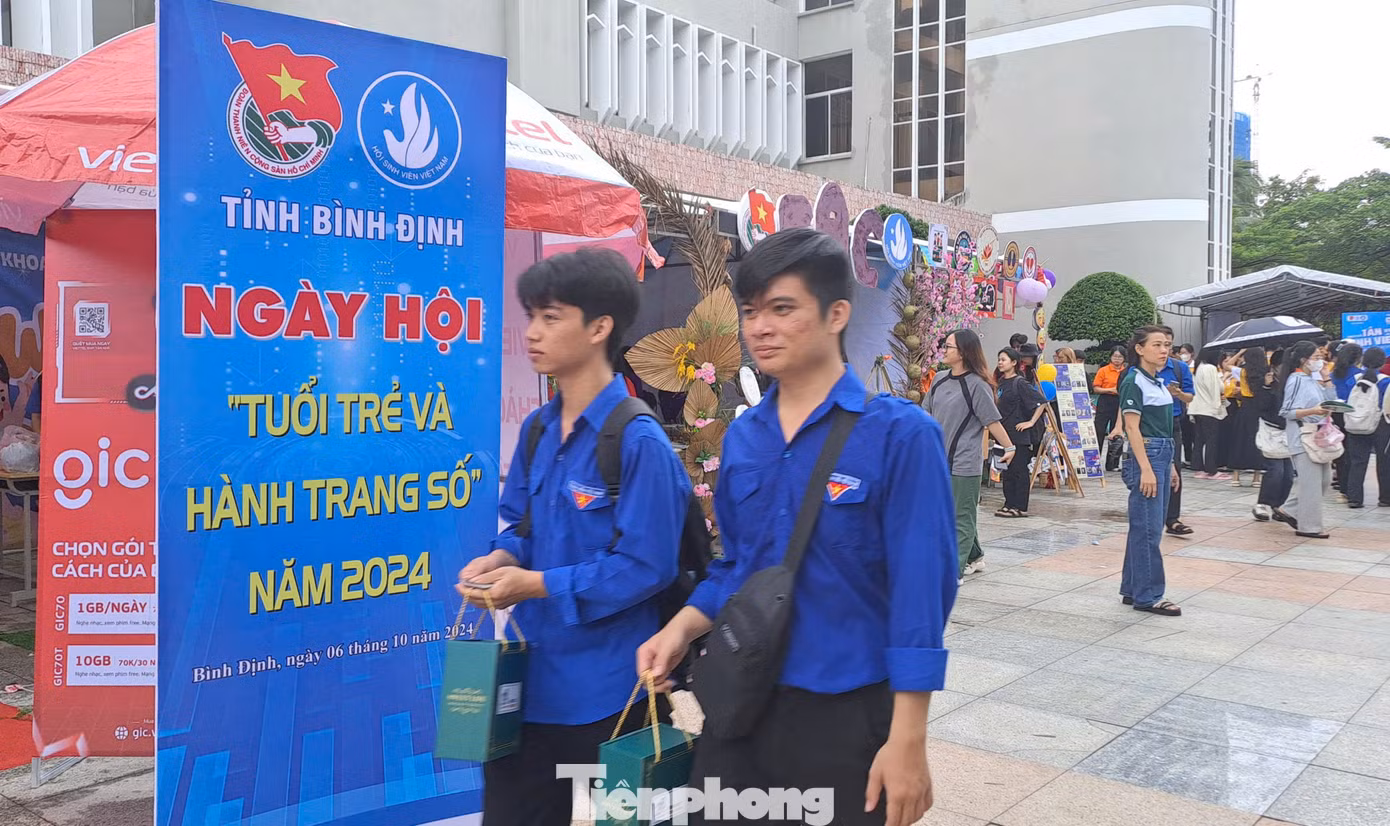 Ngày hội “Tuổi trẻ và hành trang số” năm 2024. Ảnh: Trương Định