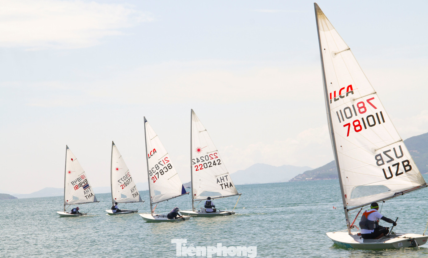 Giải đua là sự kiện mở đầu bổ trợ cho sự kiện thể thao quốc tế lần đầu tiên xuất hiện tại Việt Nam - Giải đua thuyền máy Nhà nghề quốc tế Grand Prix of Binh Dinh sẽ diễn ra vào tháng 3/2024 tại TP. Quy Nhơn, quy tụ các tay đua thuyền máy hàng đầu thế giới đến từ hơn 30 quốc gia. (Ảnh: Trương Định)