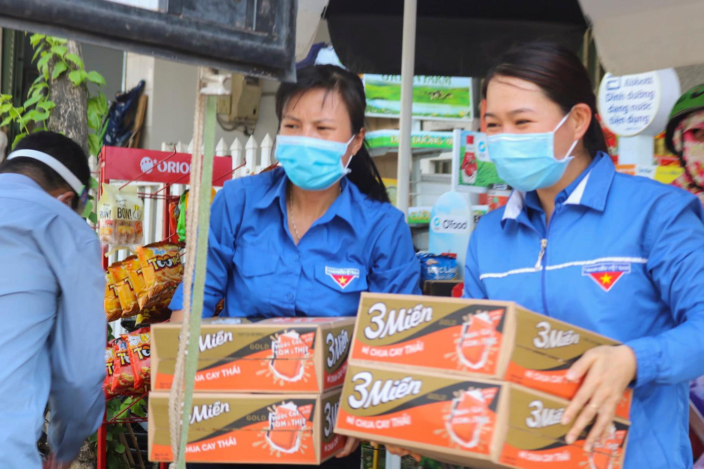 Theo Sở Y tế Bình Định, tính đến chiều 1/7, địa bàn TX Hoài Nhơn có 4 trường hợp mắc COVID-19. Đã cách ly tại bệnh viện 77 trường hợp. Cách ly tập trung 547 trường hợp và cách ly tại nhà/nơi lư trú 18.582 trường hợp. Theo Sở Y tế Bình Định, tính đến chiều 1/7, địa bàn TX Hoài Nhơn có 4 trường hợp mắc COVID-19. Đã cách ly tại bệnh viện 77 trường hợp. Cách ly tập trung 547 trường hợp và cách ly tại nhà/nơi lư trú 18.582 trường hợp.