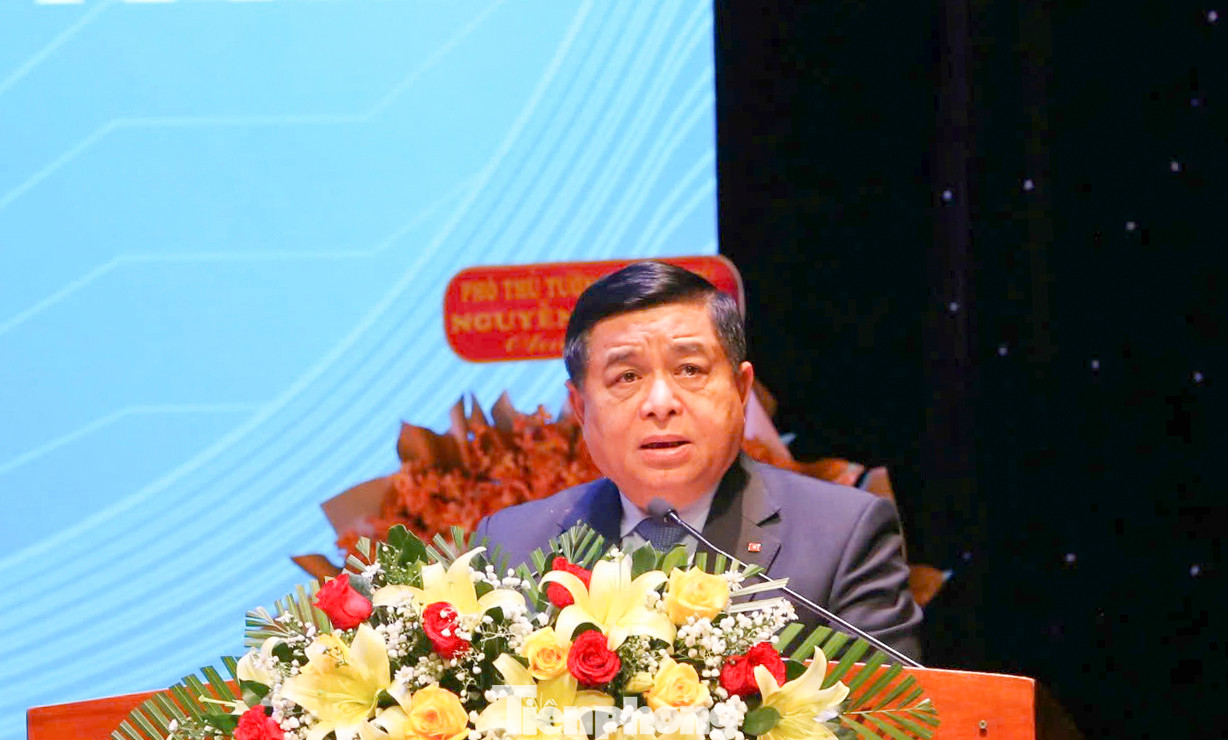 Phó Thủ tướng Nguyễn Chí Dũng phát biểu tại hội nghị. Ảnh: Trương Định. Phó Thủ tướng Nguyễn Chí Dũng phát biểu tại hội nghị. Ảnh: Trương Định.