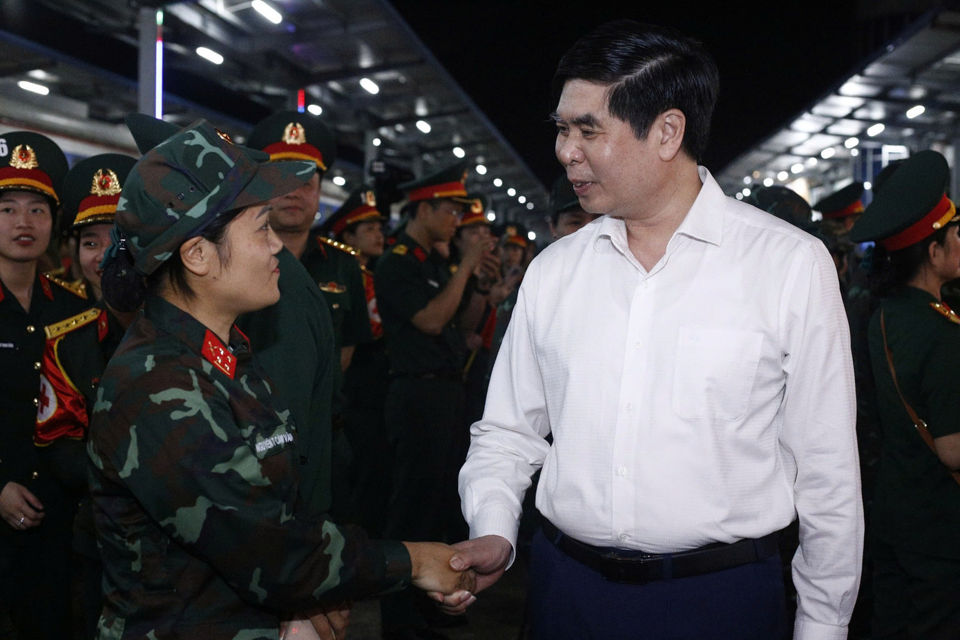 Ông Lâm Hải Giang - Phó Chủ tịch UBND tỉnh Bình Định, chào đón các lực lượng. Ông Lâm Hải Giang - Phó Chủ tịch UBND tỉnh Bình Định, chào đón các lực lượng.