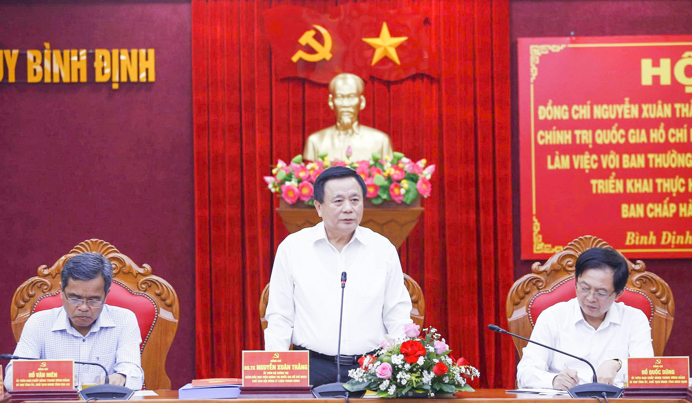 Ông Nguyễn Xuân Thắng phát biểu tại buổi làm việc. Ông Nguyễn Xuân Thắng phát biểu tại buổi làm việc.