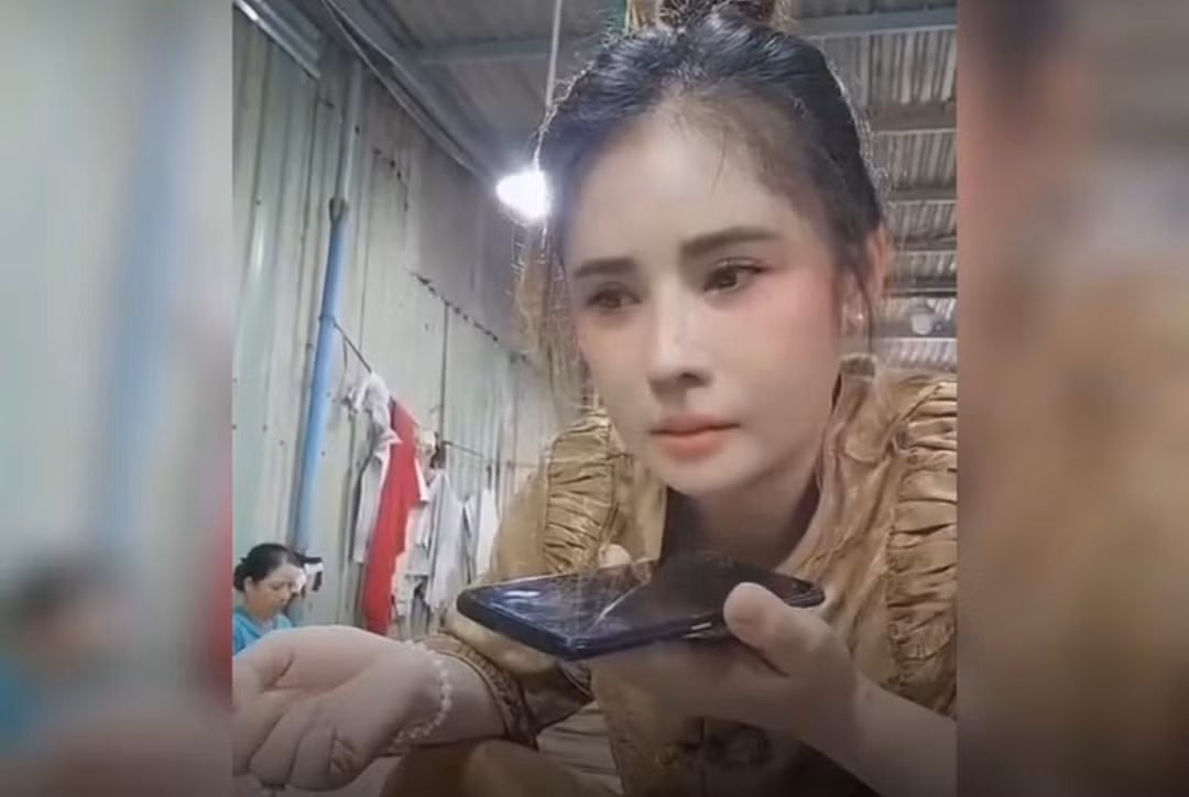 Chủ shop bán hàng online chia sẻ câu chuyện. (Ảnh: cắt từ clip) Chủ shop bán hàng online chia sẻ câu chuyện. (Ảnh: cắt từ clip)
