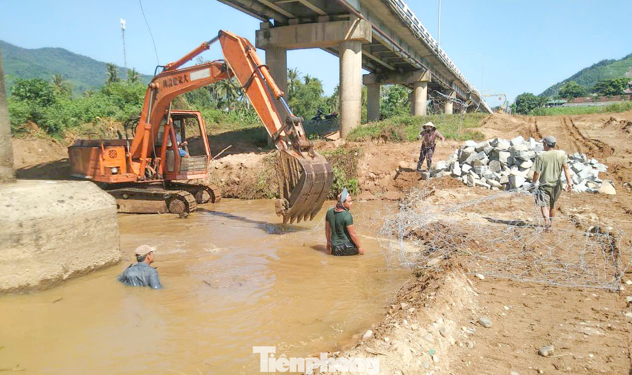 Gia cố chống xói lở móng trụ cầu An Lão tại Km25+727 tuyến ĐT.629.