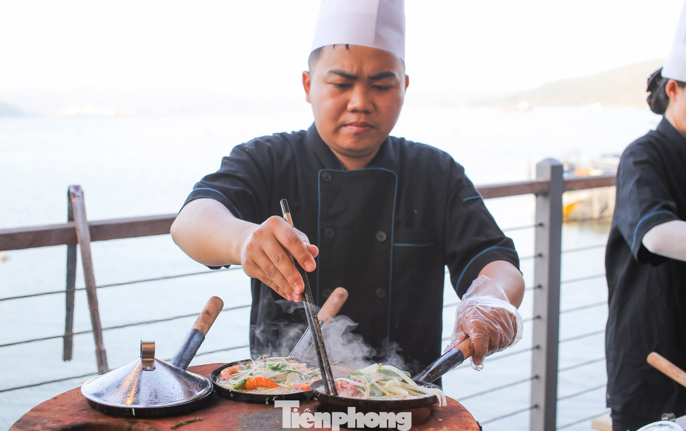 Món bánh xèo Bình Định. Ảnh: Trương Định. Món bánh xèo Bình Định. Ảnh: Trương Định.