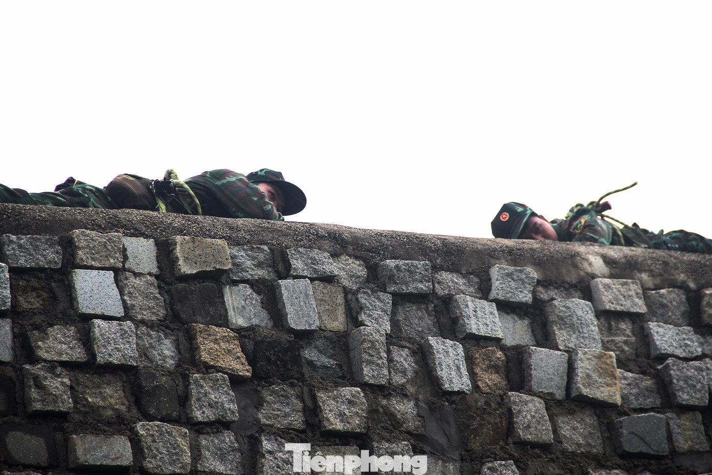 Để trở thành một chiến sĩ trinh sát, mỗi chiến sĩ phải trải qua quá trình huấn luyện khắc nghiệt, gian khổ. Bởi chỉ sai một động tác nhỏ đều có thể ảnh hưởng đến sức khỏe, thậm chí cả tính mạng. Ảnh: Trương Định