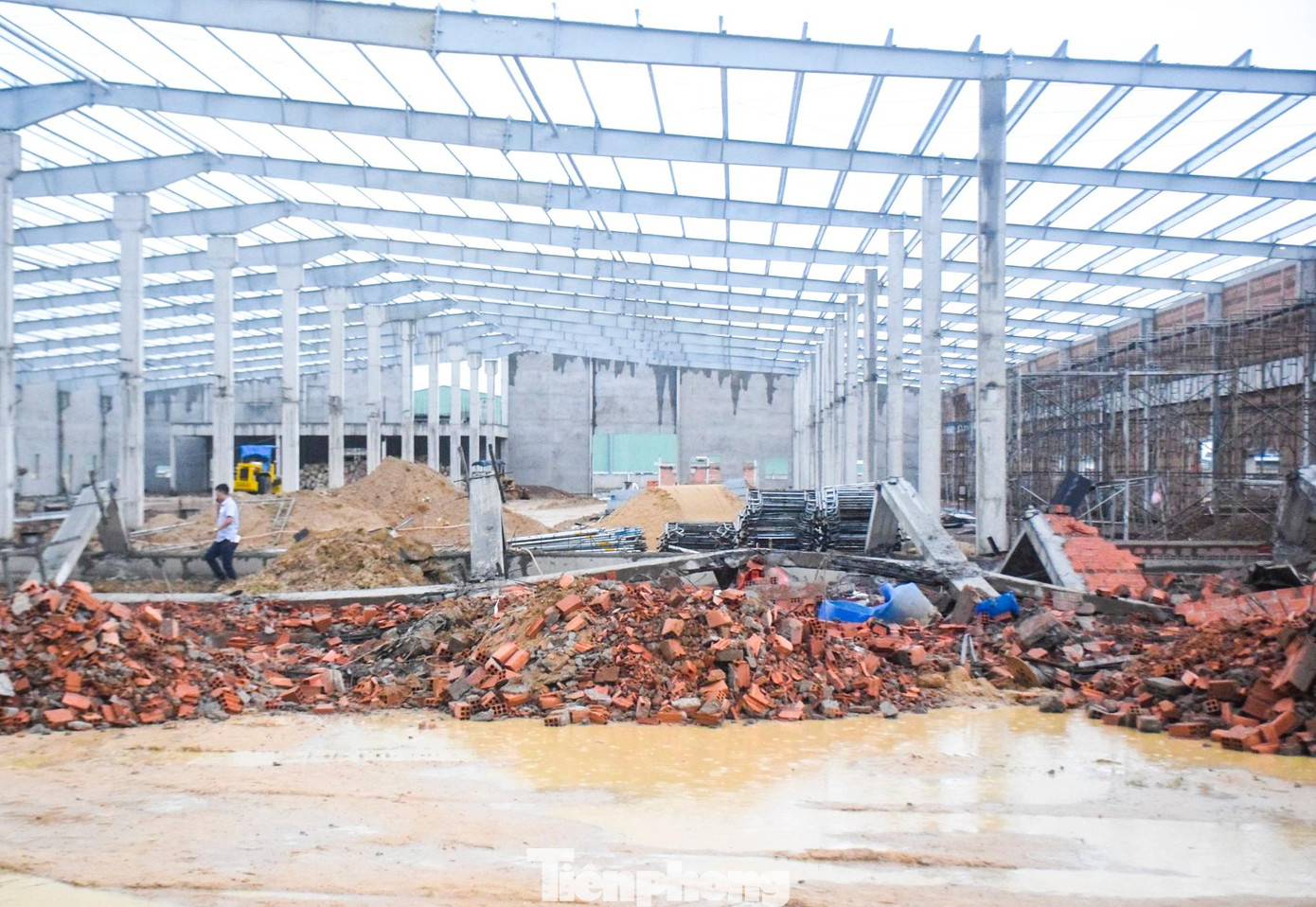 Hiện trường nơi xảy ra sự việc khiến 3 người tử vong, 6 người khác bị thương. Ảnh: Trương Định