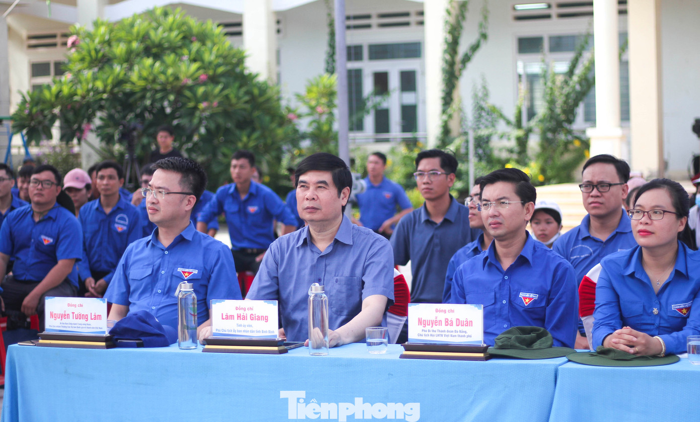 Các đại biểu tham dự chương trình. Ảnh: Trương Định Các đại biểu tham dự chương trình. Ảnh: Trương Định