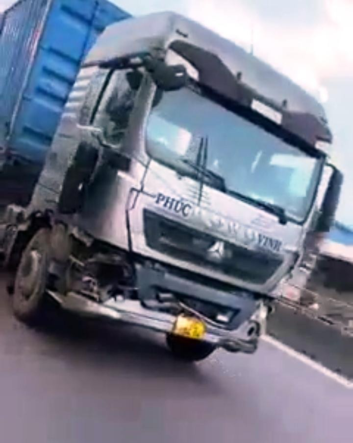 Phương tiện gây tai nạn bỏ chạy.