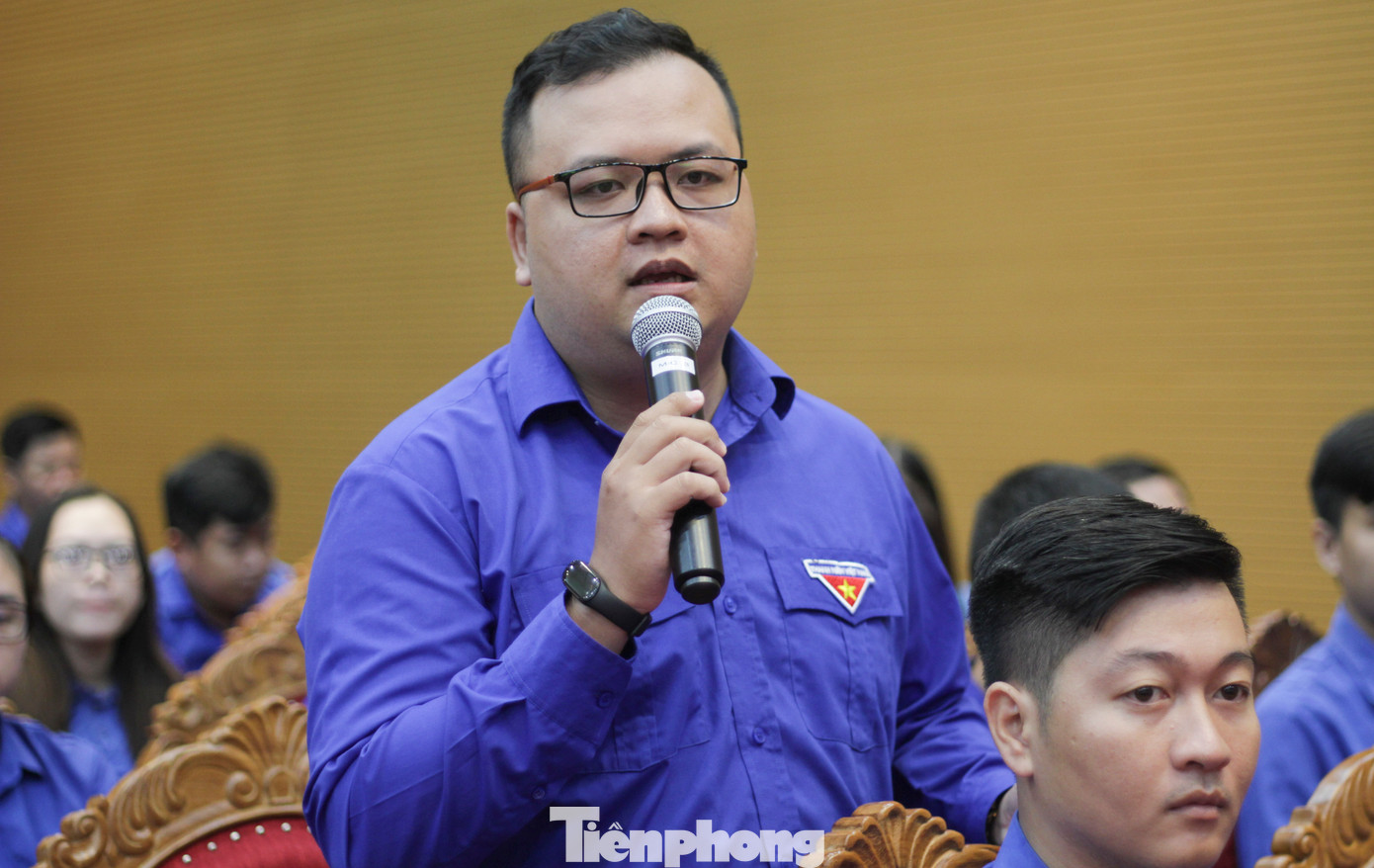 Bí thư Đoàn phường Lý Thường Kiệt (TP Quy Nhơn) Nguyễn Thành Long. Ảnh: Trương Định Bí thư Đoàn phường Lý Thường Kiệt (TP Quy Nhơn) Nguyễn Thành Long. Ảnh: Trương Định