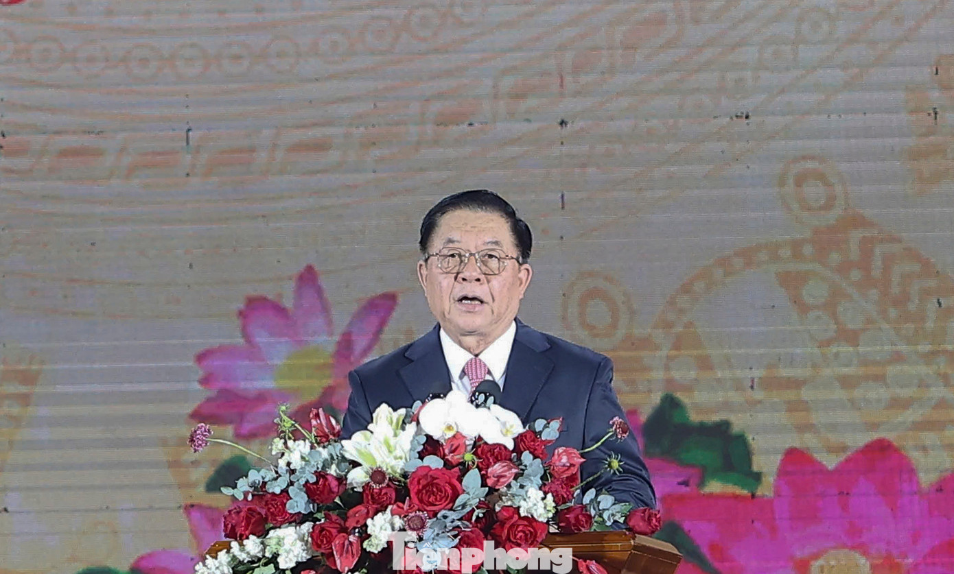 Trưởng Ban Tuyên giáo và Dân vận Trung ương Nguyễn Trọng Nghĩa phát biểu tại buổi lễ. Ảnh: Trương Định