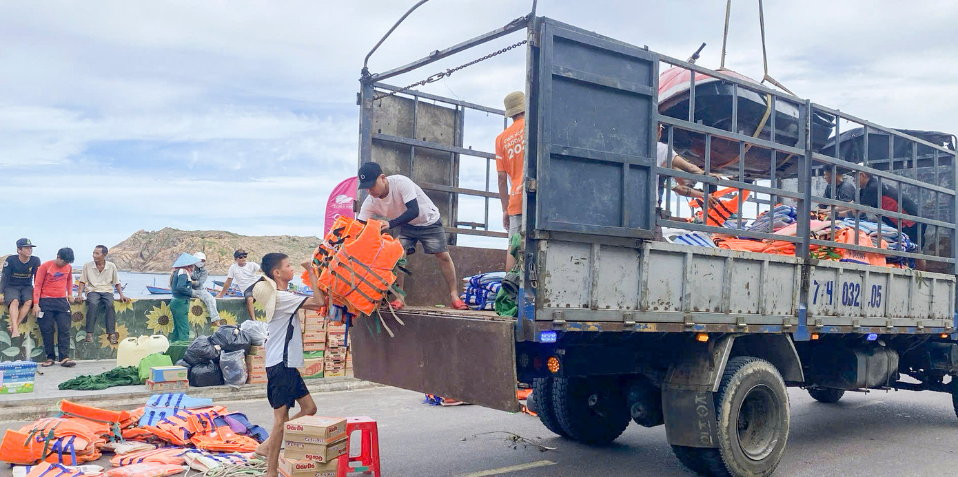 Những chuyến xe nghĩa tình trước giờ xuất phát Những chuyến xe nghĩa tình trước giờ xuất phát