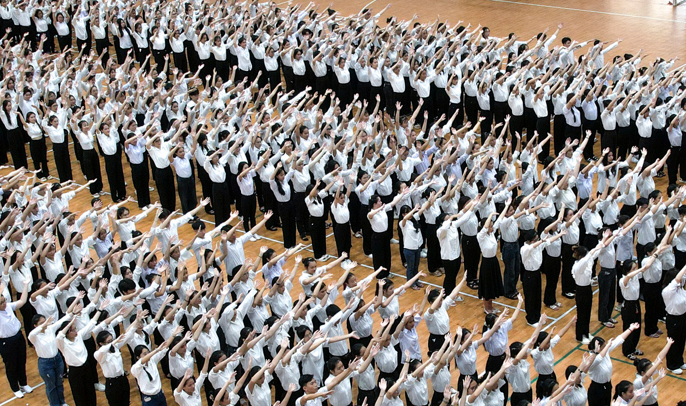 2.500 sinh viên đồng diễn chào mừng Đại hội Hội sinh viên Việt Nam tỉnh Bình Định. 2.500 sinh viên đồng diễn chào mừng Đại hội Hội sinh viên Việt Nam tỉnh Bình Định.