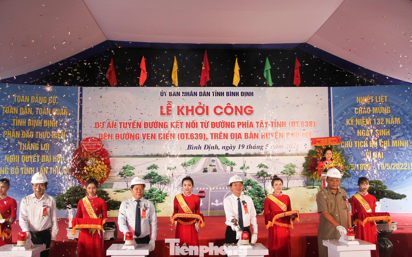 Lễ khởi công dự án. Ảnh: Trương Định Lễ khởi công dự án. Ảnh: Trương Định