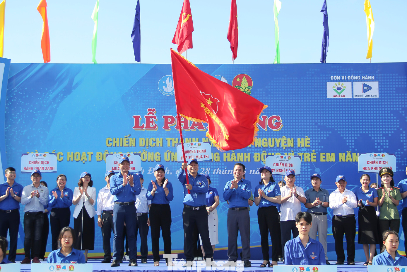 Lễ phát động Chiến dịch Thanh niên tình nguyện hè và các hoạt động hưởng ứng Tháng hành động vì trẻ em năm 2023. Ảnh: Trương Định