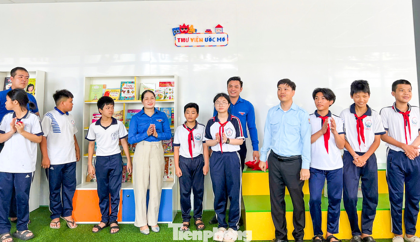 Khánh thành công trình “Thư viện ước mơ”. Khánh thành công trình “Thư viện ước mơ”.