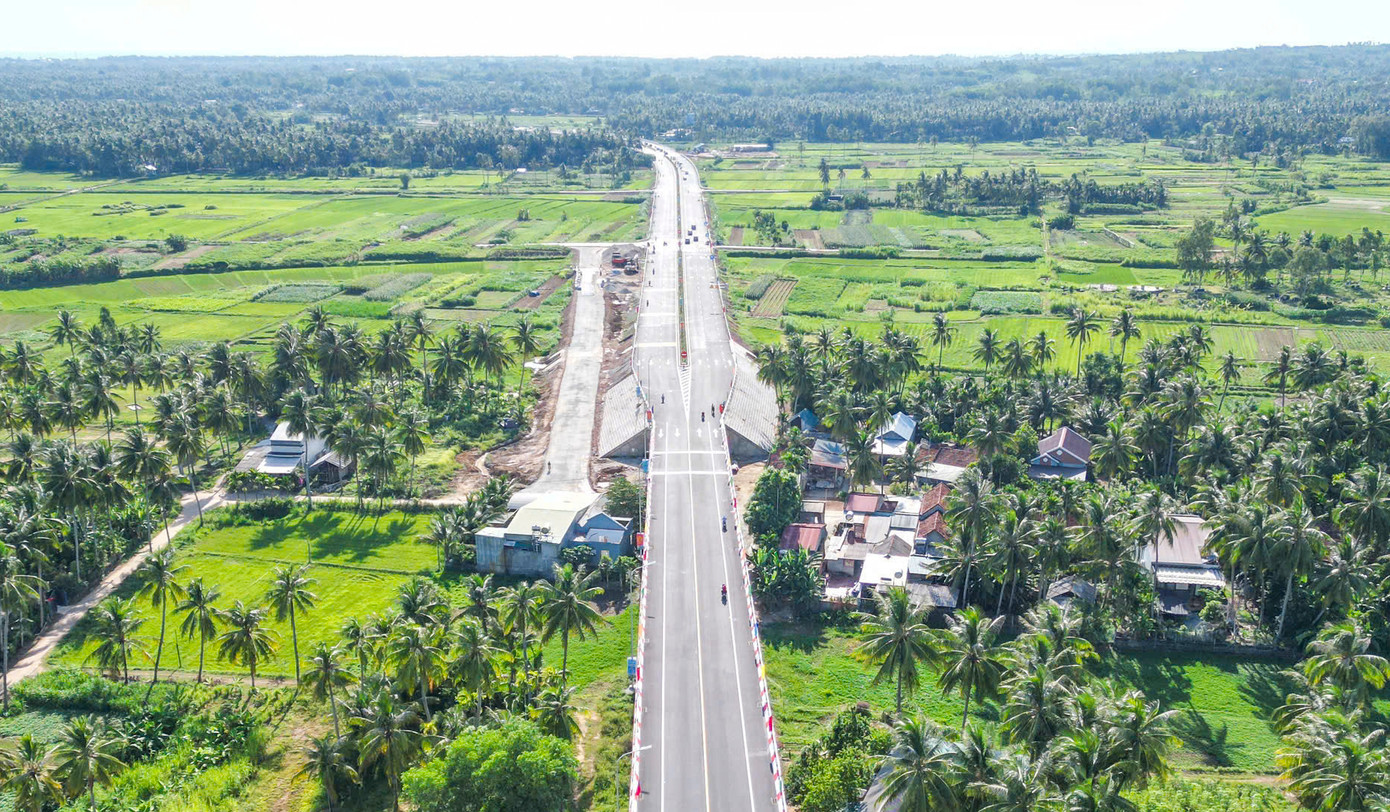 Tuyến đường có chiều dài khoảng 7km... Tuyến đường có chiều dài khoảng 7km...