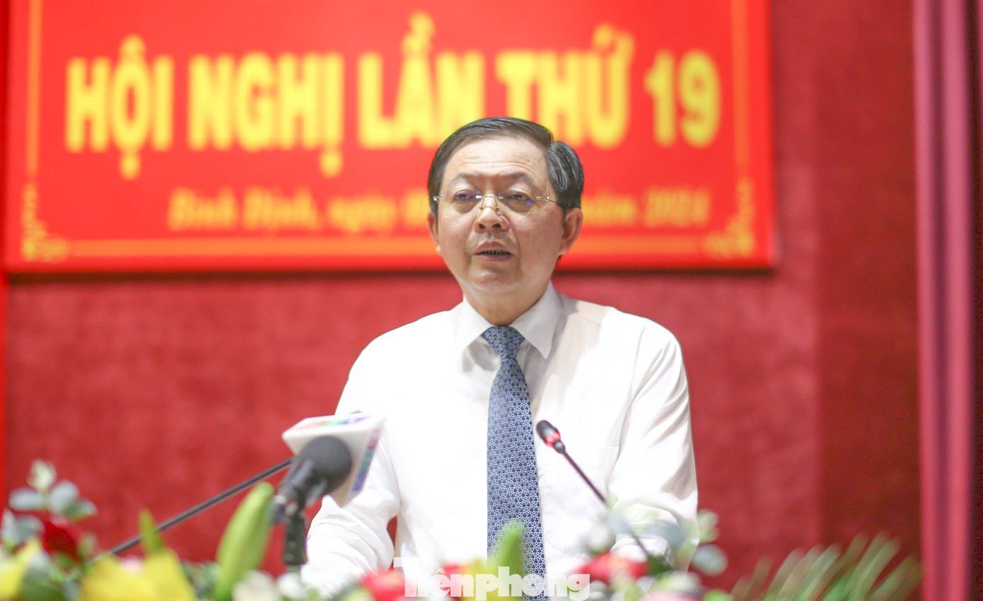 Ông Hồ Quốc Dũng, Bí thư Tỉnh ủy Bình Định phát biểu tại Hội nghị. Ảnh: Trương Định.