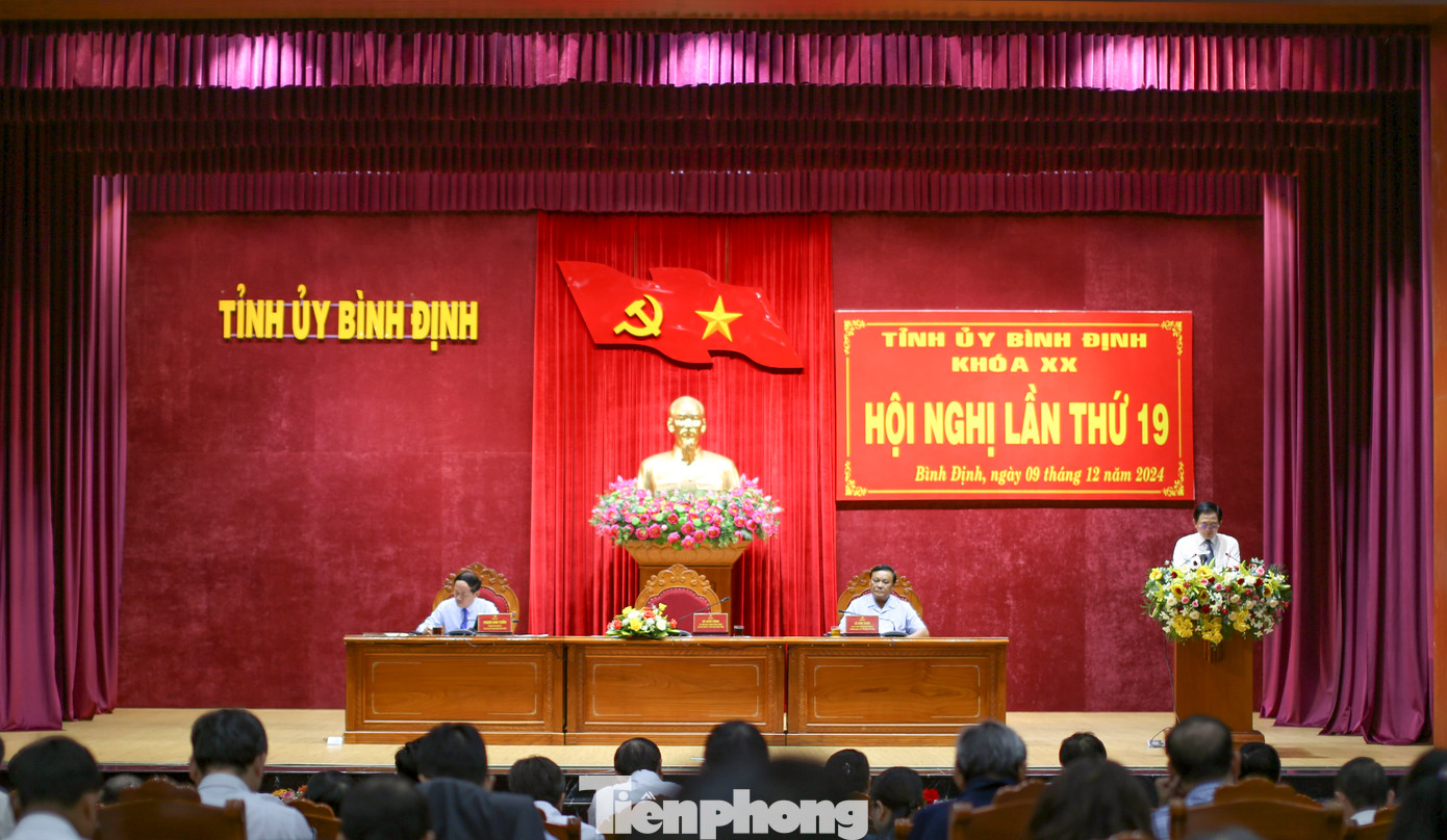 Hội nghị lần thứ 19 Tỉnh ủy Bình Định. Ảnh: Trương Định Hội nghị lần thứ 19 Tỉnh ủy Bình Định. Ảnh: Trương Định