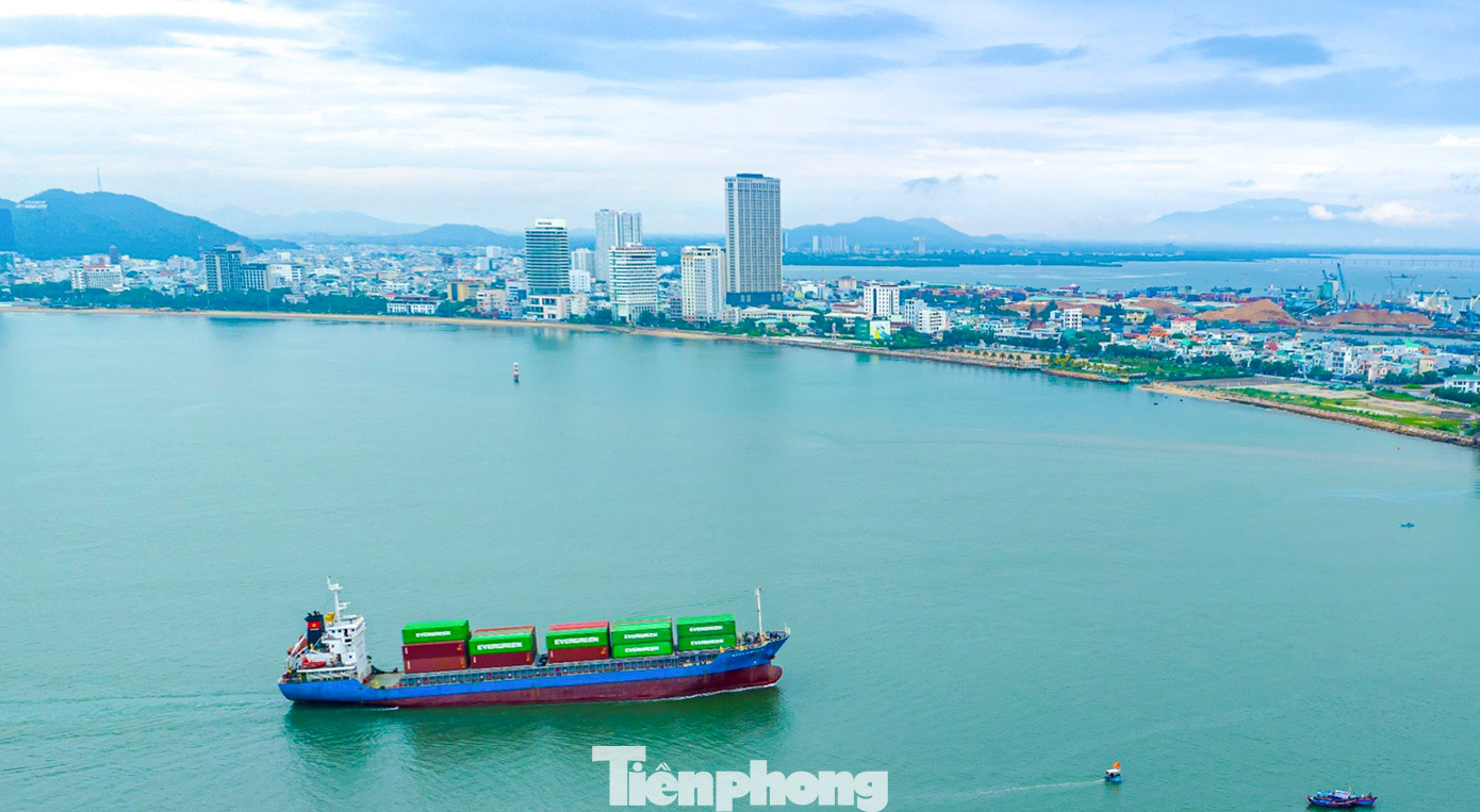 Nhiều vận động viên chuyên nghiệp đến từ 10 quốc gia sẽ hội tụ về biển Quy Nhơn dự giải Thuyền buồm Quốc tế. (Ảnh: Dũng Nhân) Nhiều vận động viên chuyên nghiệp đến từ 10 quốc gia sẽ hội tụ về biển Quy Nhơn dự giải Thuyền buồm Quốc tế. (Ảnh: Dũng Nhân)