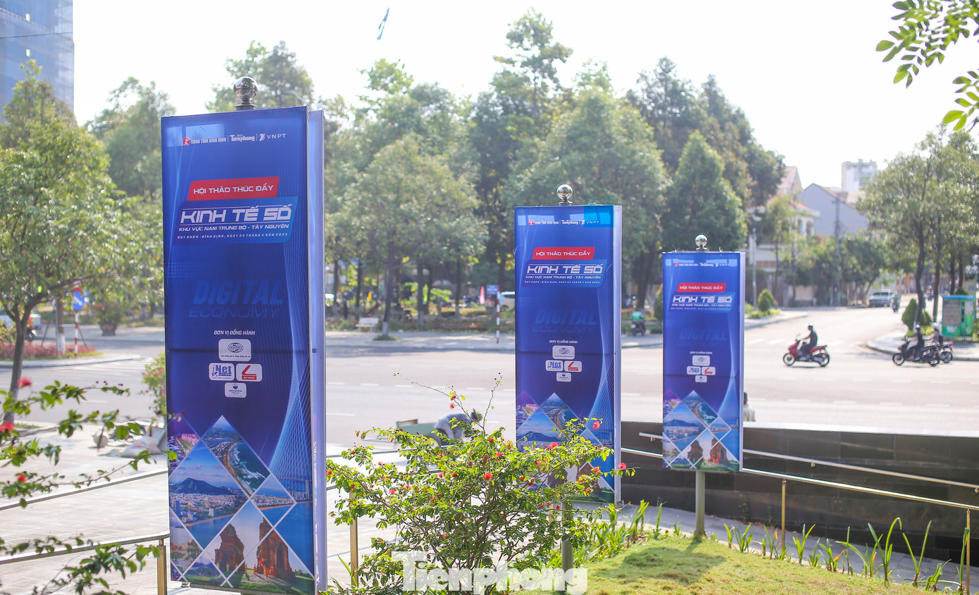 Đây là lần thứ ba, báo Tiền Phong tổ chức hội thảo về chuyển đổi số cấp vùng với mục tiêu xuyên suốt những năm qua là góp phần nâng cao nhận thức, thúc đẩy chuyển đổi số tại các khu vực.