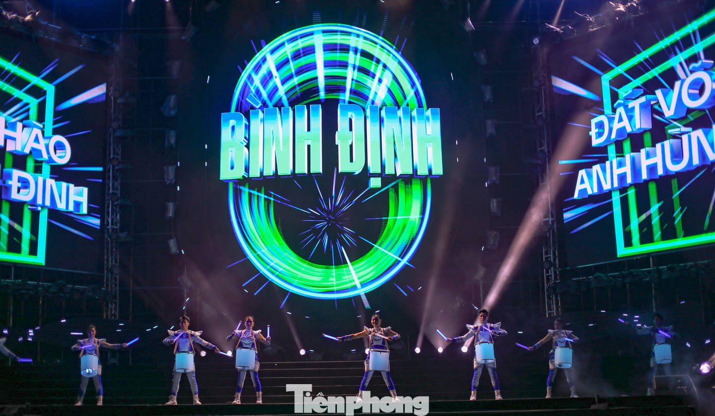 Tiết mục mở màn trong đêm khai mạc.