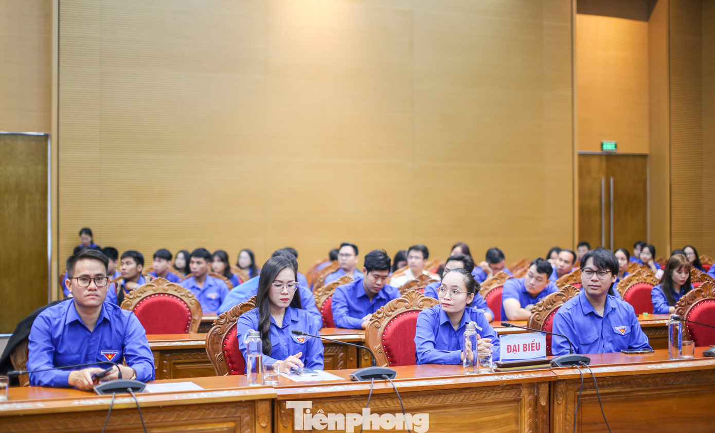 Các đại biểu tham gia. Ảnh: Trương Định