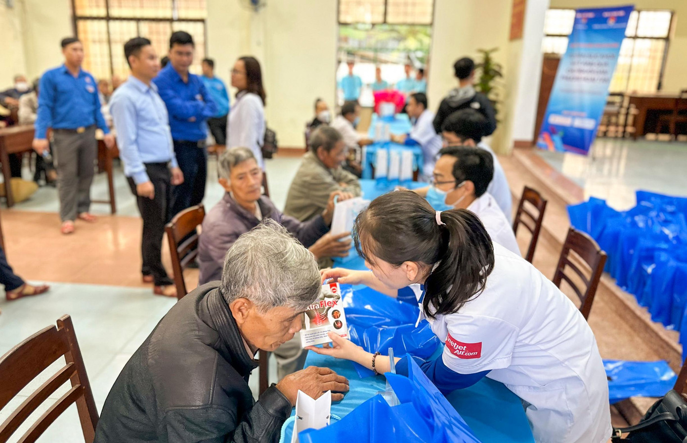 Tư vấn sức khỏe cho người dân. Tư vấn sức khỏe cho người dân.