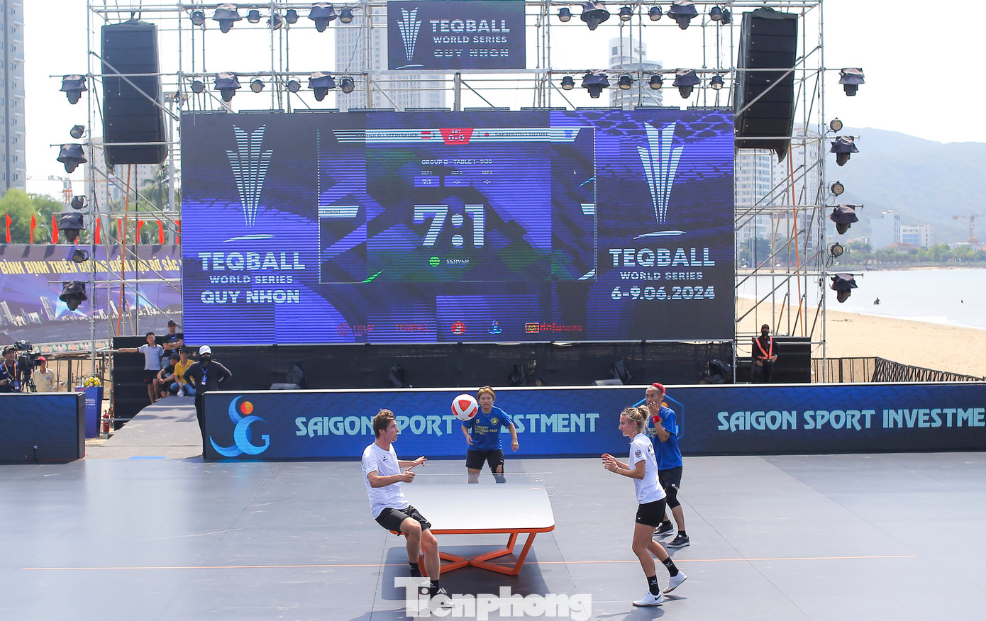 Theo lịch thi đấu, từ ngày 6 – 8/6, sẽ có 124 trận đấu vòng loại, trong ngày 6 diễn ra 40 trận đấu đôi nam nữ. Ảnh: Trương Định Theo lịch thi đấu, từ ngày 6 – 8/6, sẽ có 124 trận đấu vòng loại, trong ngày 6 diễn ra 40 trận đấu đôi nam nữ. Ảnh: Trương Định