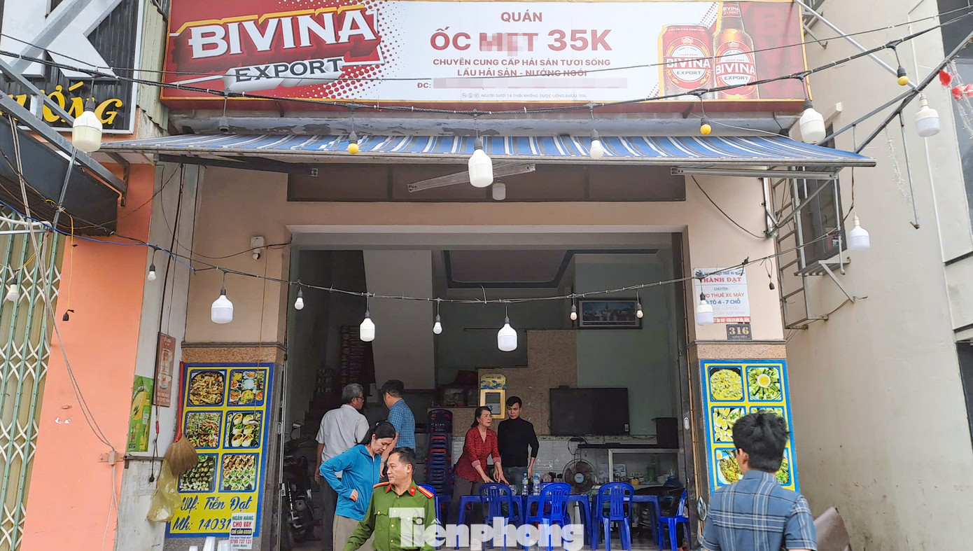 Quán Ốc.M. 35K bị du khách tố. Ảnh: Trương Định.