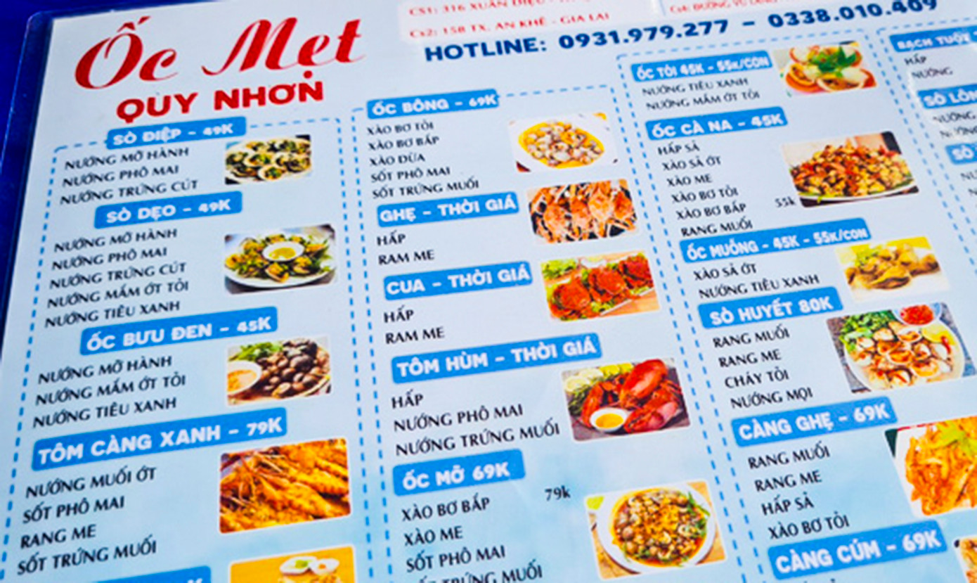 Bảng niêm yết giá các món của quán. Bảng niêm yết giá các món của quán.