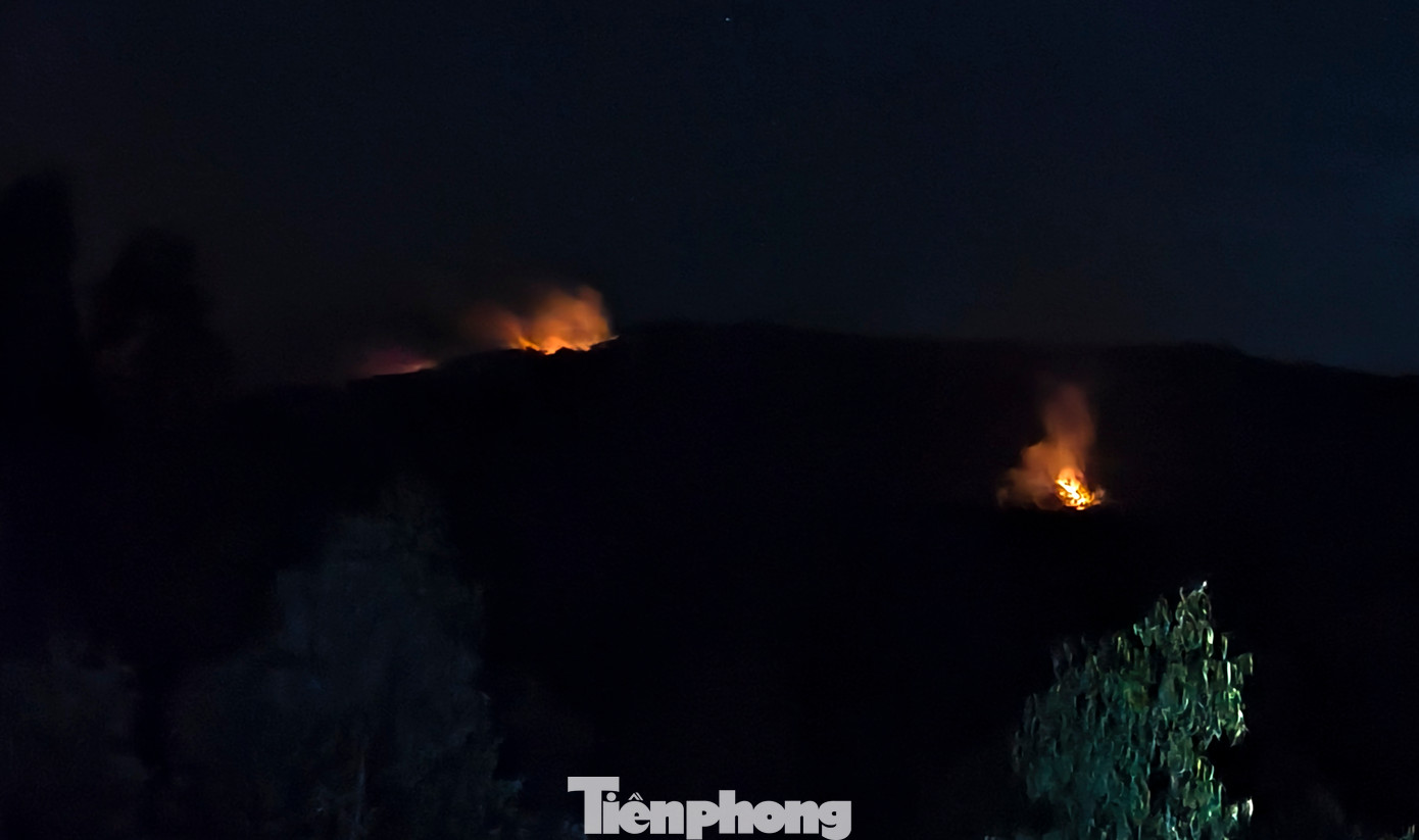 Những khu vực xảy ra cháy (ảnh chụp tối 3/6). Ảnh: Trương Định Những khu vực xảy ra cháy (ảnh chụp tối 3/6). Ảnh: Trương Định