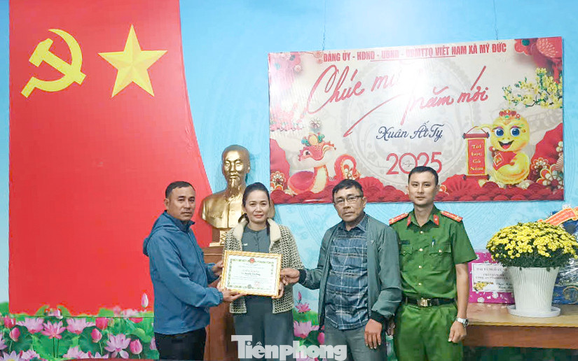 Xã Mỹ Đức khen nghĩa cử cao đẹp của bà Chung.