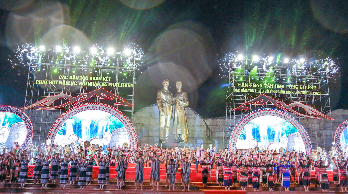 Liên hoan văn hóa cồng chiêng các dân tộc thiểu số tỉnh Bình Định lần thứ 2. (Ảnh: T.Đ) Liên hoan văn hóa cồng chiêng các dân tộc thiểu số tỉnh Bình Định lần thứ 2. (Ảnh: T.Đ)