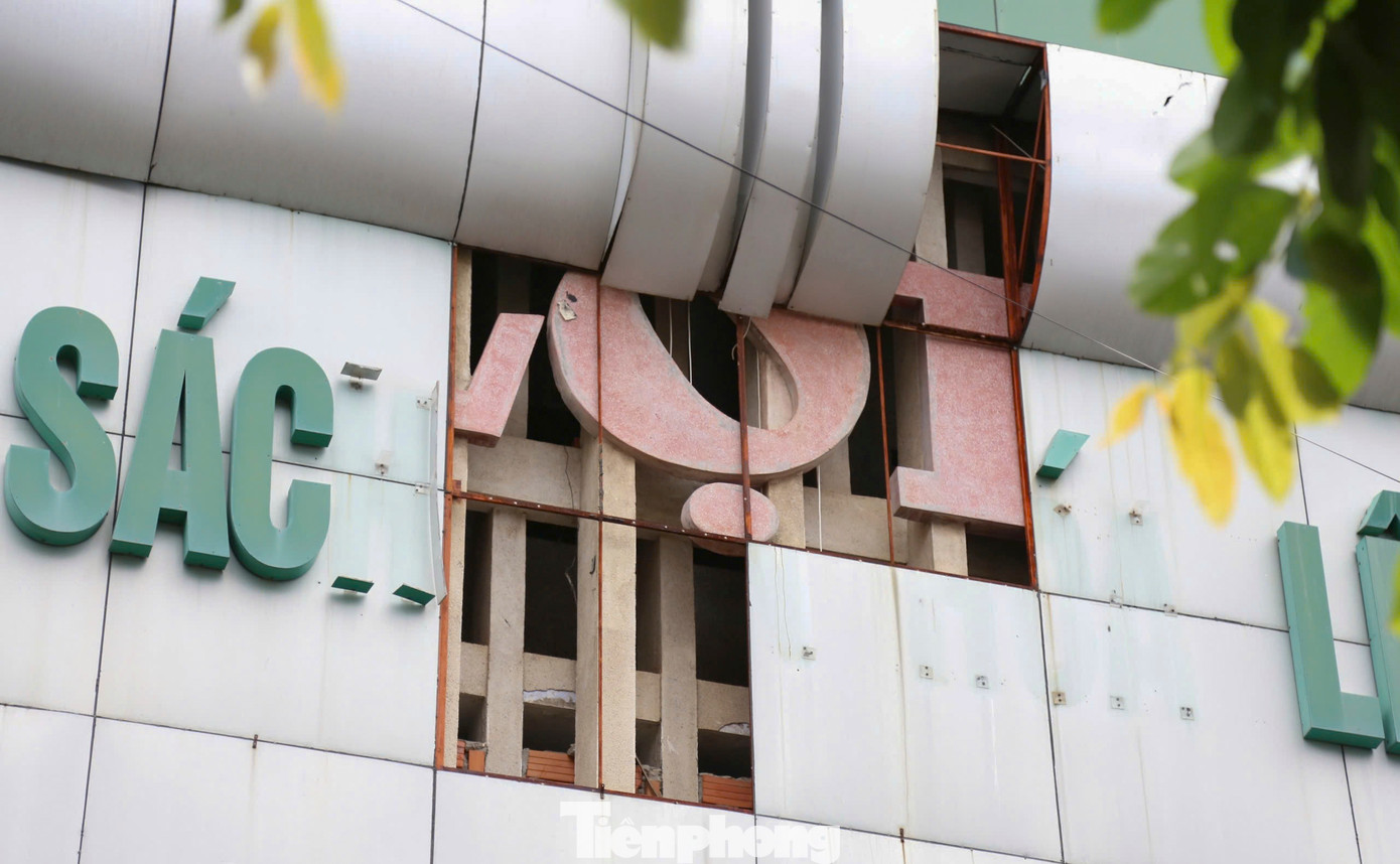 Cơ sở nhà, đất của Trung tâm Phát hành Phim chiếu bóng cũ (số 120 Lê Lợi). Ảnh: Trương Định Cơ sở nhà, đất của Trung tâm Phát hành Phim chiếu bóng cũ (số 120 Lê Lợi). Ảnh: Trương Định