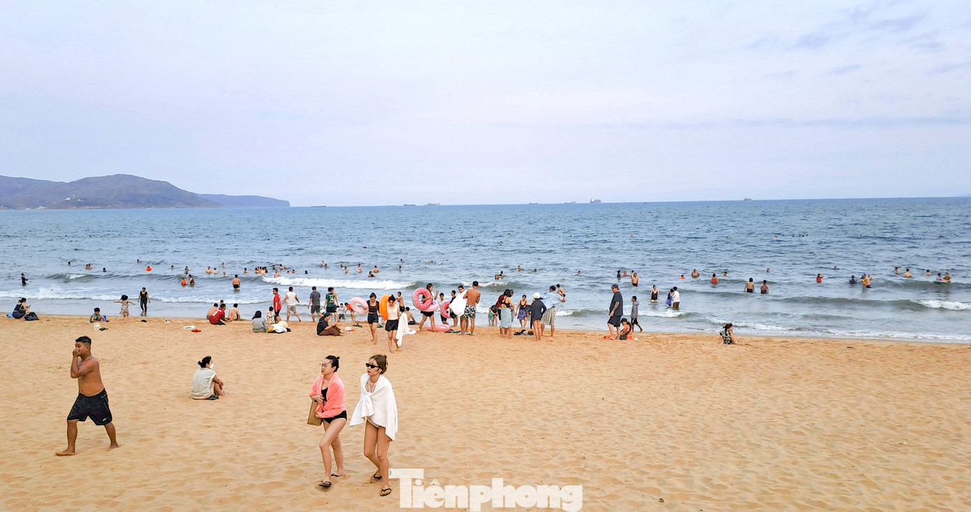 Trong bức tranh du lịch chung của tỉnh Bình Định, du lịch Quy Nhơn đã khẳng định thương hiệu. Quy Nhơn một trong ba thành phố du lịch của Việt Nam được nhận giải thưởng “Thành phố Du lịch sạch ASEAN 2024”. Đây là lần thứ 2 Quy Nhơn nhận giải thưởng này. Ảnh: Trương Định