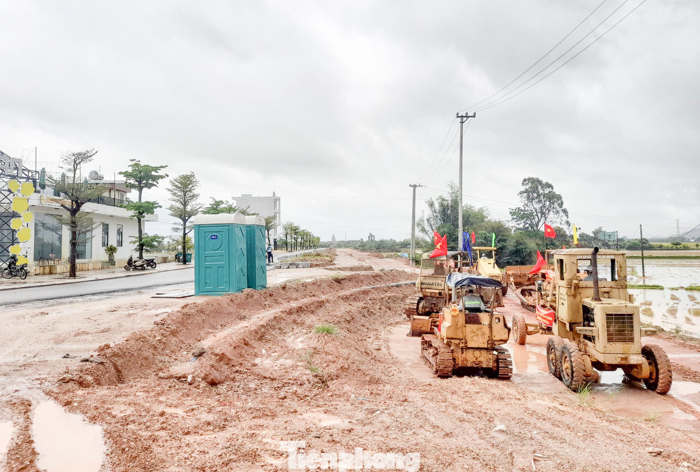Dự án hoàn thành sẽ đáp ứng nhu cầu đi lại, vận chuyển hàng hóa, giao thương giữa TX An Nhơn và huyện Tuy Phước... Ảnh: Trương Định Dự án hoàn thành sẽ đáp ứng nhu cầu đi lại, vận chuyển hàng hóa, giao thương giữa TX An Nhơn và huyện Tuy Phước... Ảnh: Trương Định