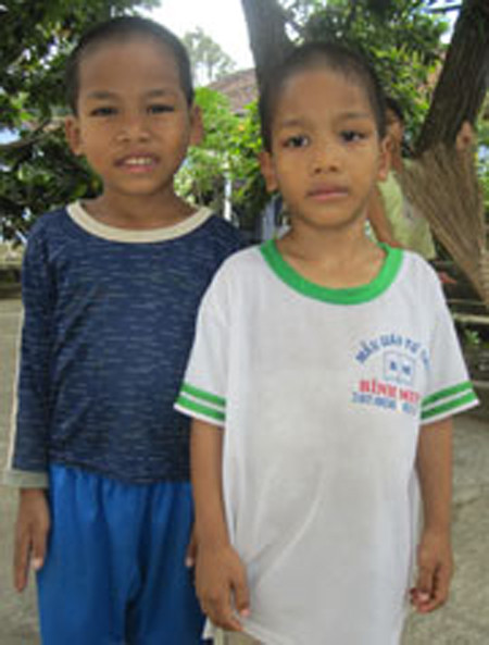 Bé Pi-an, đứa trẻ may mắn thoát khỏi hủ tục chôn sống theo mẹ được nuôi dưỡng ở Mái ấm Vinh Sơn 1 - Kon Tum