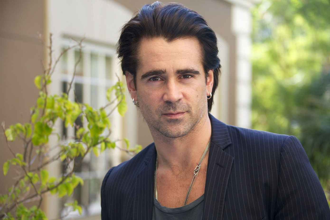 Colin Farrell khiêm tốn hơn với 12 phút 8 giây. Colin Farrell khiêm tốn hơn với 12 phút 8 giây.