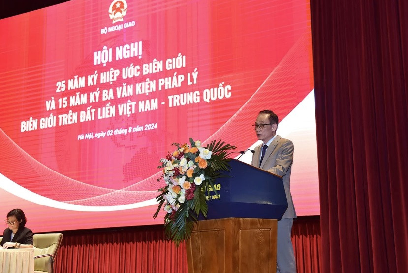 Trưởng ban Đối ngoại Trung ương Đảng Lê Hoài Trung phát biểu tại hội nghị. (Ảnh: Baoquocte)