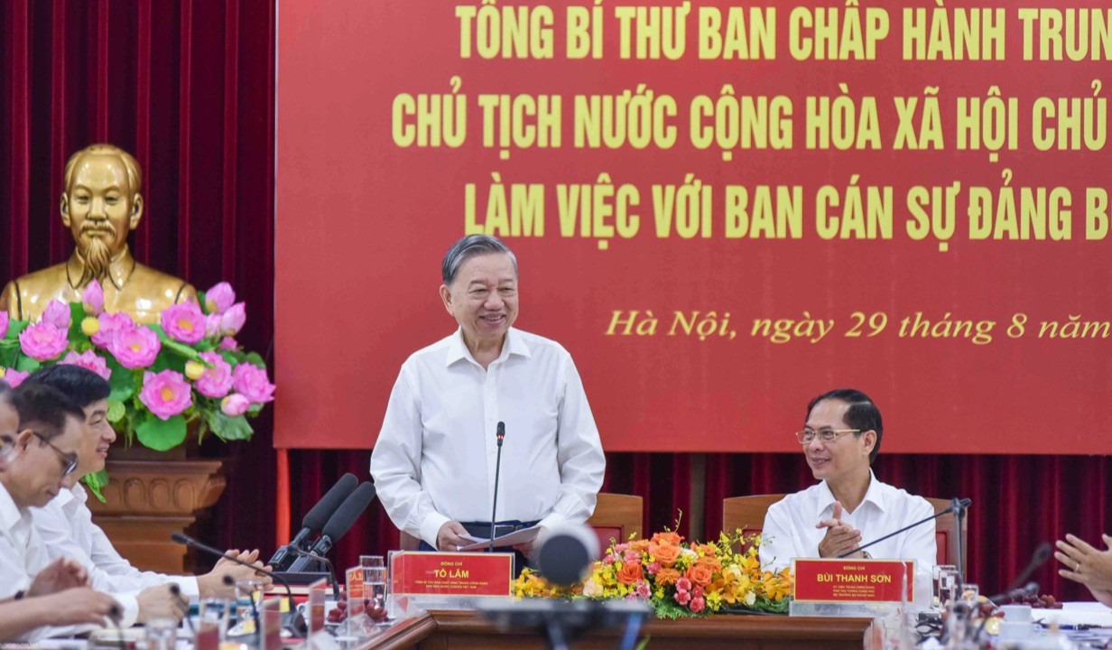 Tổng Bí thư, Chủ tịch nước Tô Lâm làm việc với Ban Cán sự đảng Bộ Ngoại giao ngày 29/8. (Ảnh: Baoquocte) Tổng Bí thư, Chủ tịch nước Tô Lâm làm việc với Ban Cán sự đảng Bộ Ngoại giao ngày 29/8. (Ảnh: Baoquocte)