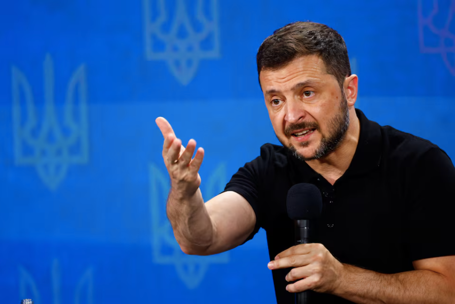 Tổng thống Ukraine Volodymir Zelensky. (Ảnh: Reuters) Tổng thống Ukraine Volodymir Zelensky. (Ảnh: Reuters)