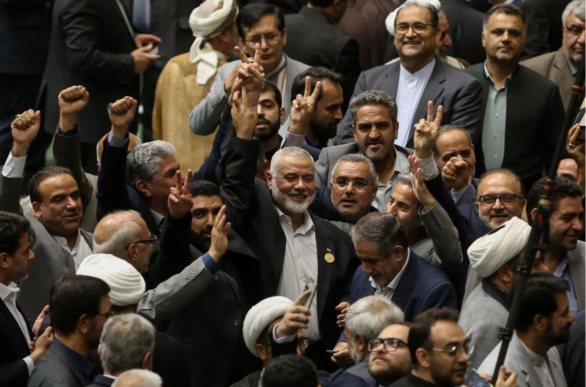 Ông Haniyeh đến Tehran để dự lễ nhậm chức của tân tổng thống Iran. (Ảnh: NYT) Ông Haniyeh đến Tehran để dự lễ nhậm chức của tân tổng thống Iran. (Ảnh: NYT)