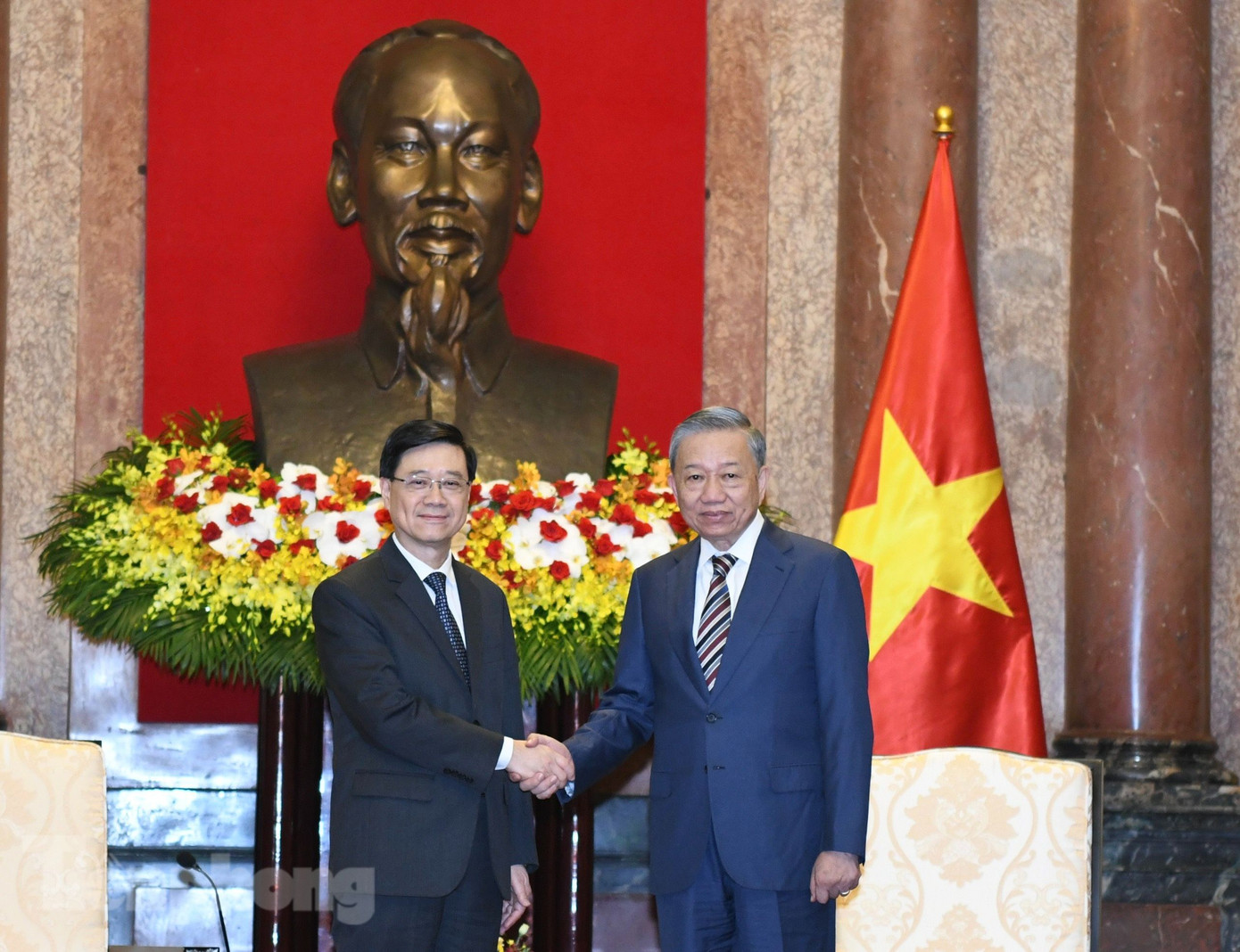 Chủ tịch nước Tô Lâm tiếp Trưởng Khu hành chính đặc biệt Hong Kong (Trung Quốc) Lý Gia Siêu, ngày 1/8. (Ảnh: Như Ý) Chủ tịch nước Tô Lâm tiếp Trưởng Khu hành chính đặc biệt Hong Kong (Trung Quốc) Lý Gia Siêu, ngày 1/8. (Ảnh: Như Ý)