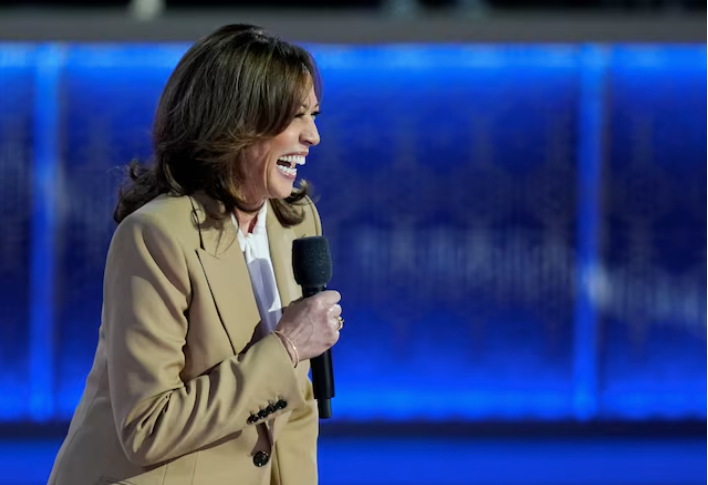 Ứng viên tổng thống của đảng Dân chủ Kamala Harris có phần phát biểu ngắn trong ngày đầu tiên Đại hội toàn quốc đảng Dân chủ. (Ảnh: Reuters) Ứng viên tổng thống của đảng Dân chủ Kamala Harris có phần phát biểu ngắn trong ngày đầu tiên Đại hội toàn quốc đảng Dân chủ. (Ảnh: Reuters)