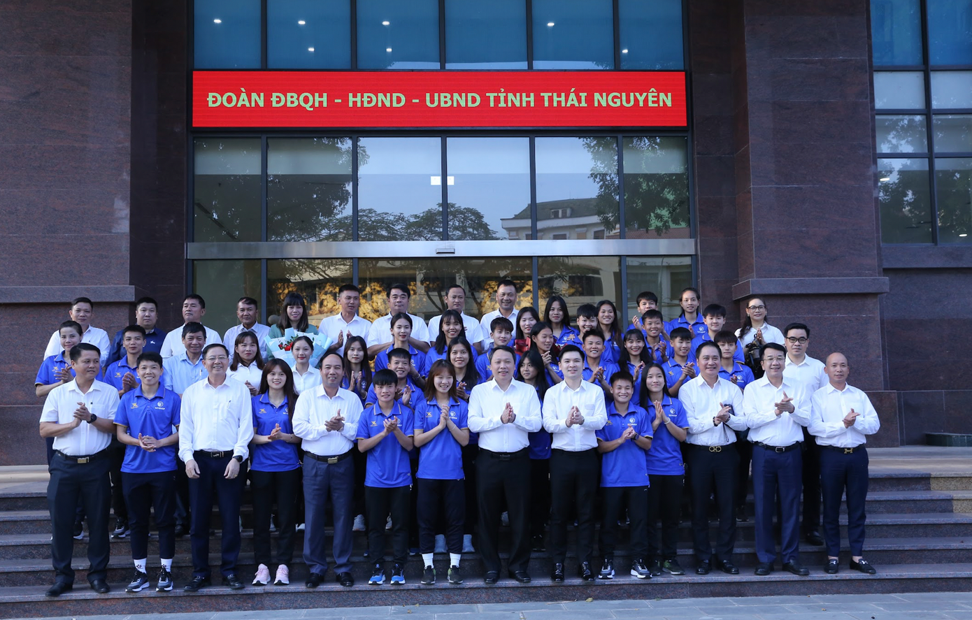 Thái Nguyên đang trở thành đối thủ cạnh tranh quyết liệt với Tp Hồ Chí Minh và Hà Nội ở giải VĐQG (ảnh V.A)