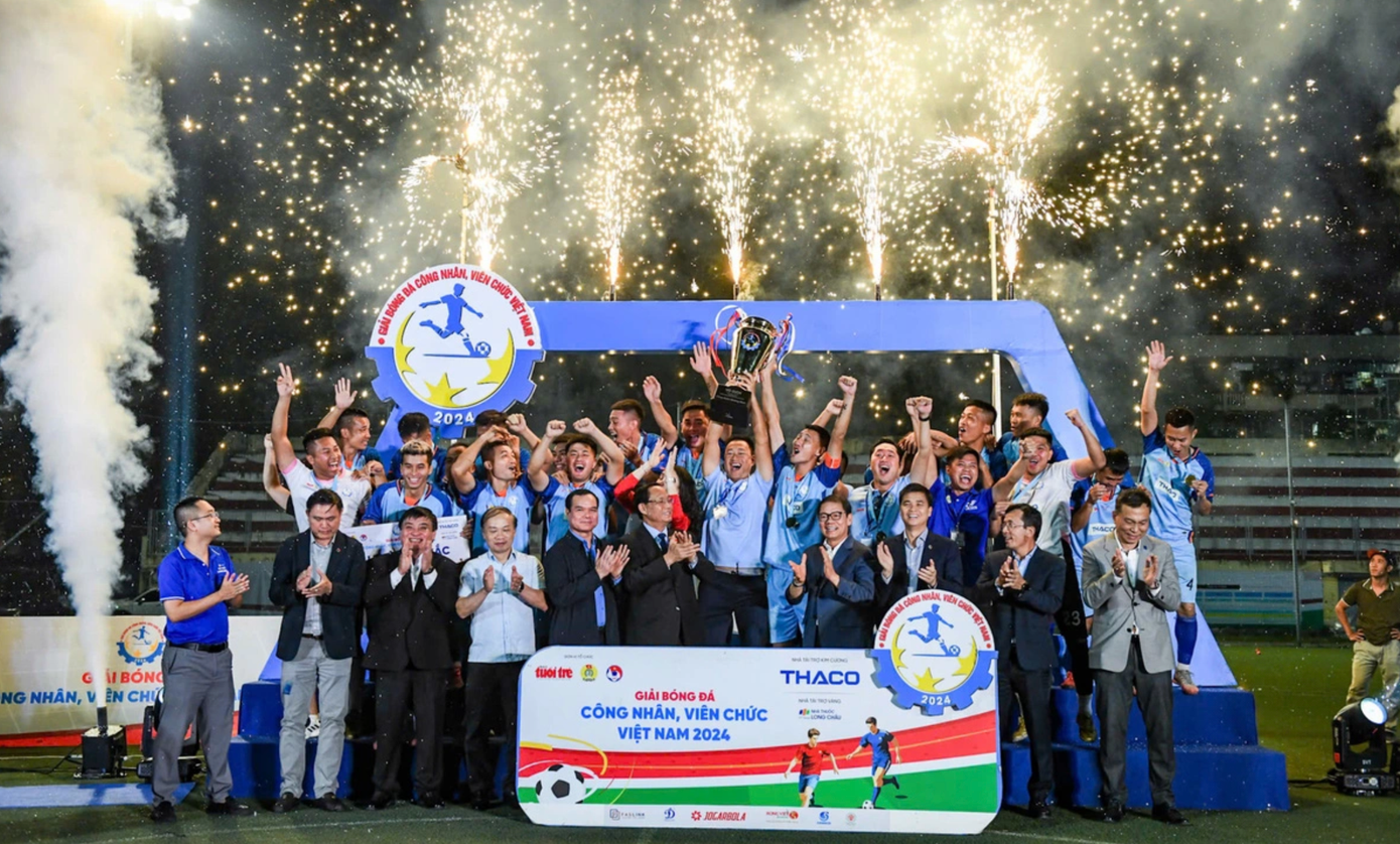 Giải đấu trở thành sân chơi bổ ích cho công nhân, viên chức Việt Nam (ảnh Xuân Khôi)