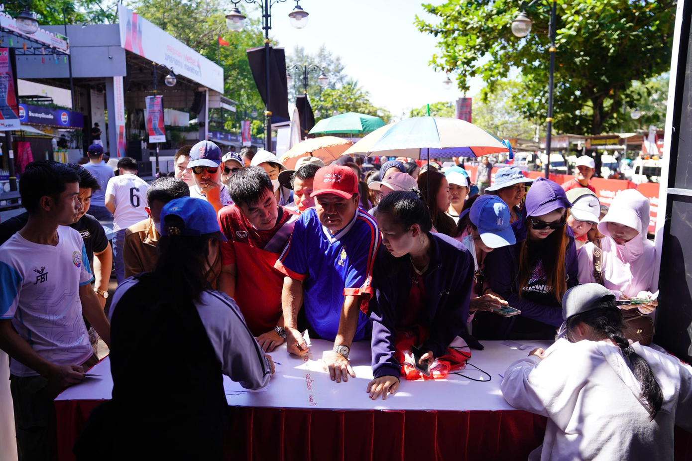 Chặng đua thứ 2 sẽ trở lại thủ đô Hà Nội của Việt Nam vào ngày 1/12 tới (ảnh Hiển Hiển)