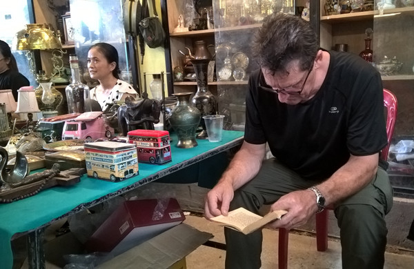 Dạo chợ đồ cổ độc nhất Sài Gòn mỗi tuần chỉ họp một phiên ảnh 3