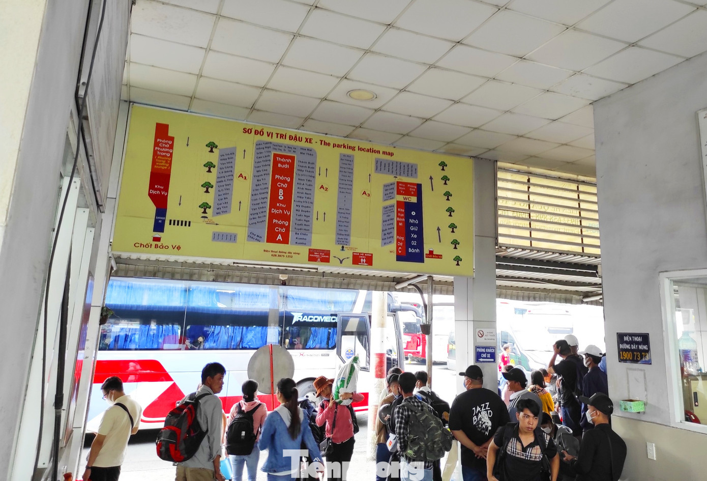 Theo dự báo sẽ có khoảng 180.000 lượt hành khách qua bến xe Miền Tây trong dịp nghỉ lễ 2/9, tăng hơn 15% so với cùng kỳ năm ngoái.